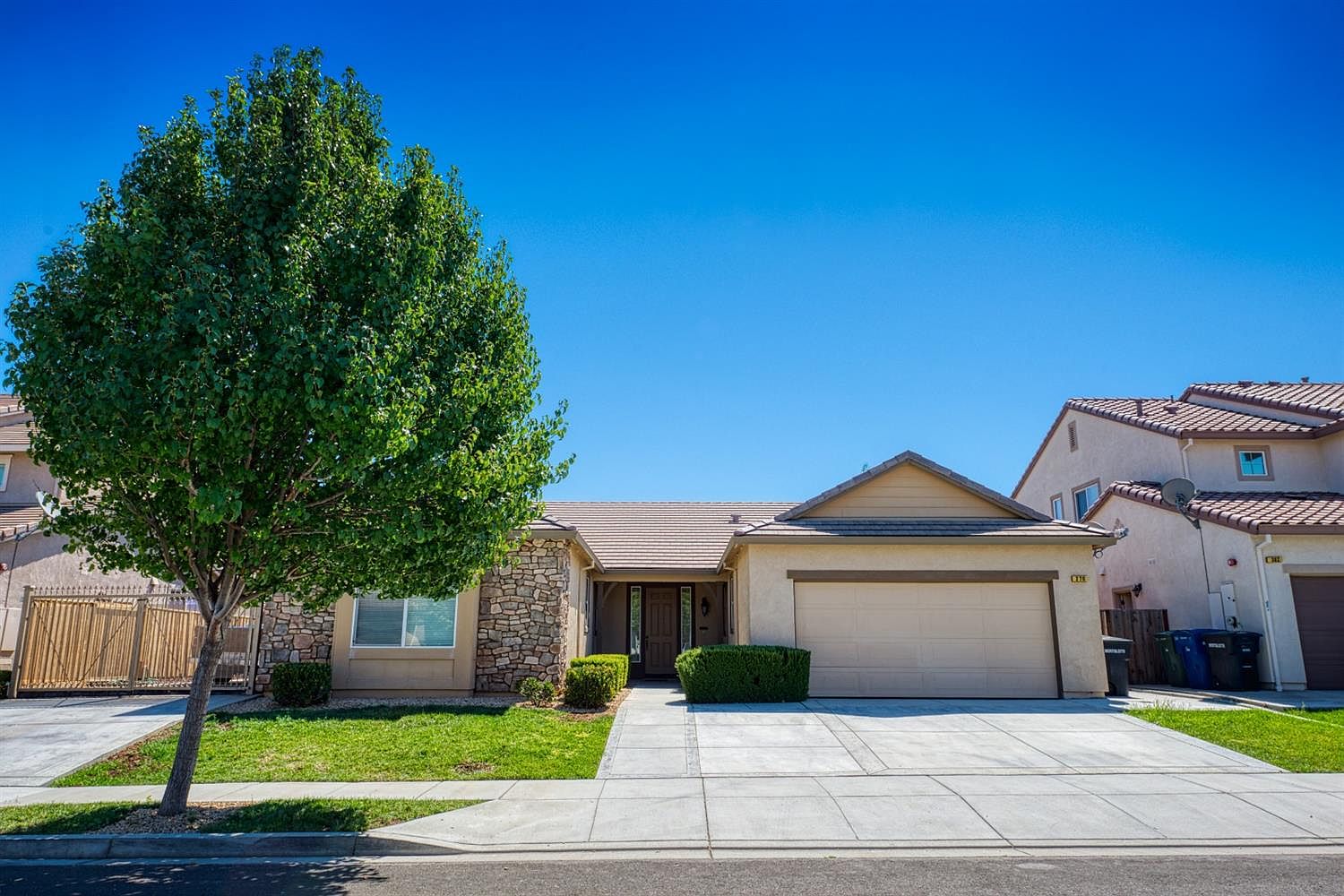 270 Lavender Ln Patterson CA 95363 Zillow