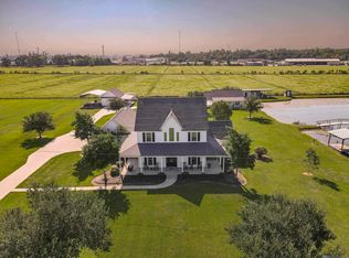 5739 N River Rd, Port Allen, LA 70767