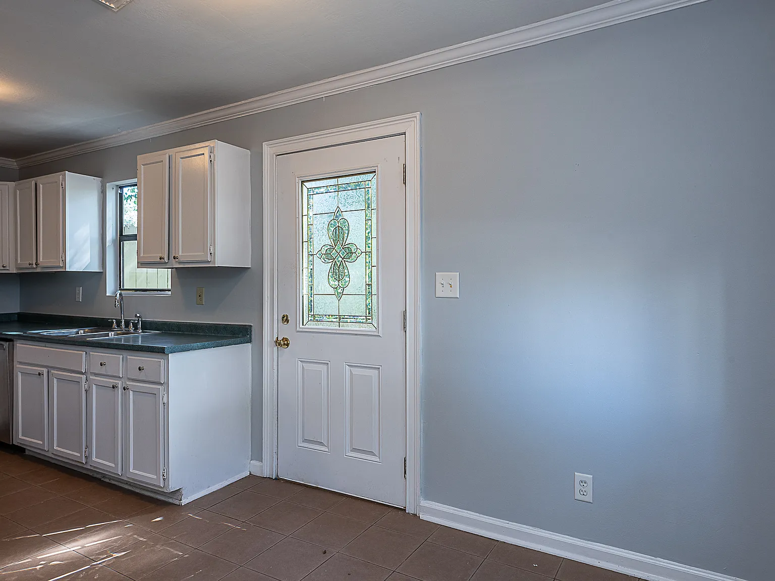 568 Stokeswood Ave SE — Photo 4