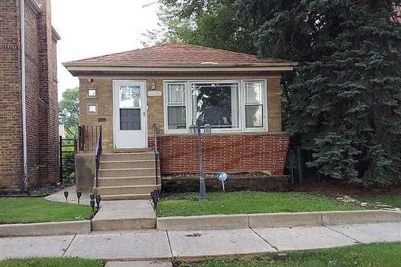 1st image of 9424 S Michigan Ave