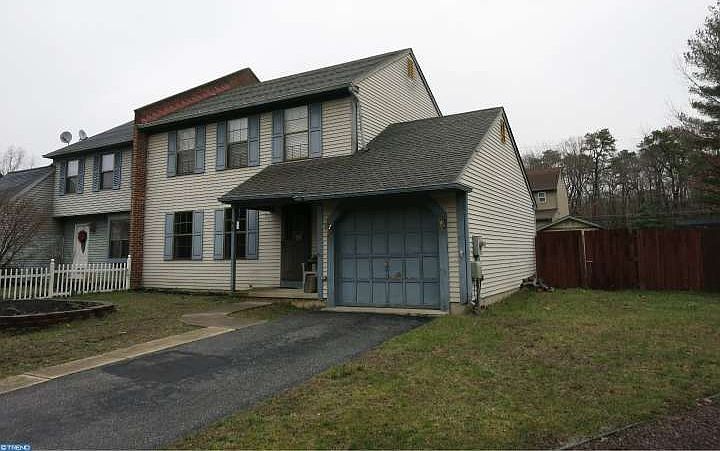 2nd image of 8 Cold Spring Ct