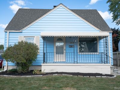 19813 Rosedale St, Saint Clair Shores, MI, 48080