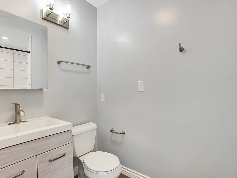 Casa Grande Apartments — Photo 13