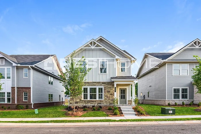 3 bed, 2.5 bath, 1811 sqft, $2,325 — Photo 1