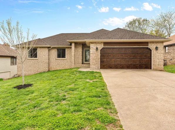 2020 W Cantebury Street, Springfield, MO 65810