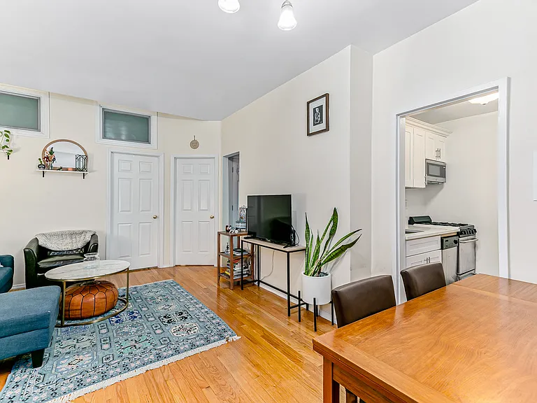 25 W 13th St #2CS — Photo 2