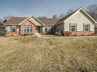 5529 Hennsley Cir, Weldon Spring, MO 63304