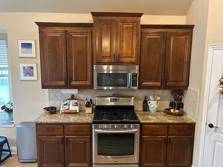 1120 Haskell Dr — Photo 4