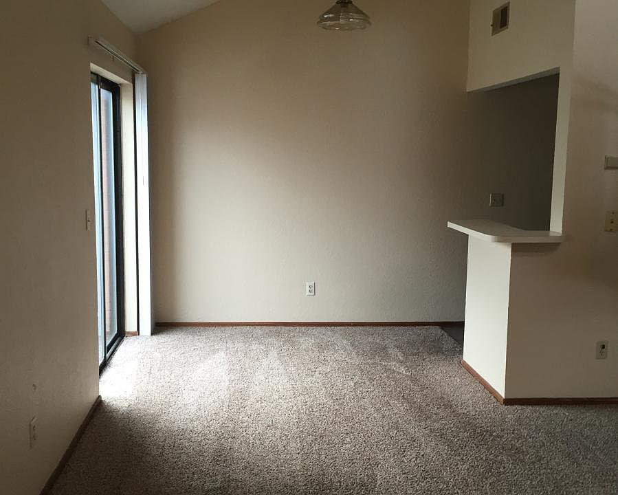 Dining/Living Room