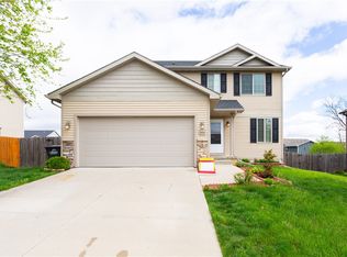2414 E Porter Ave, Des Moines, IA 50320