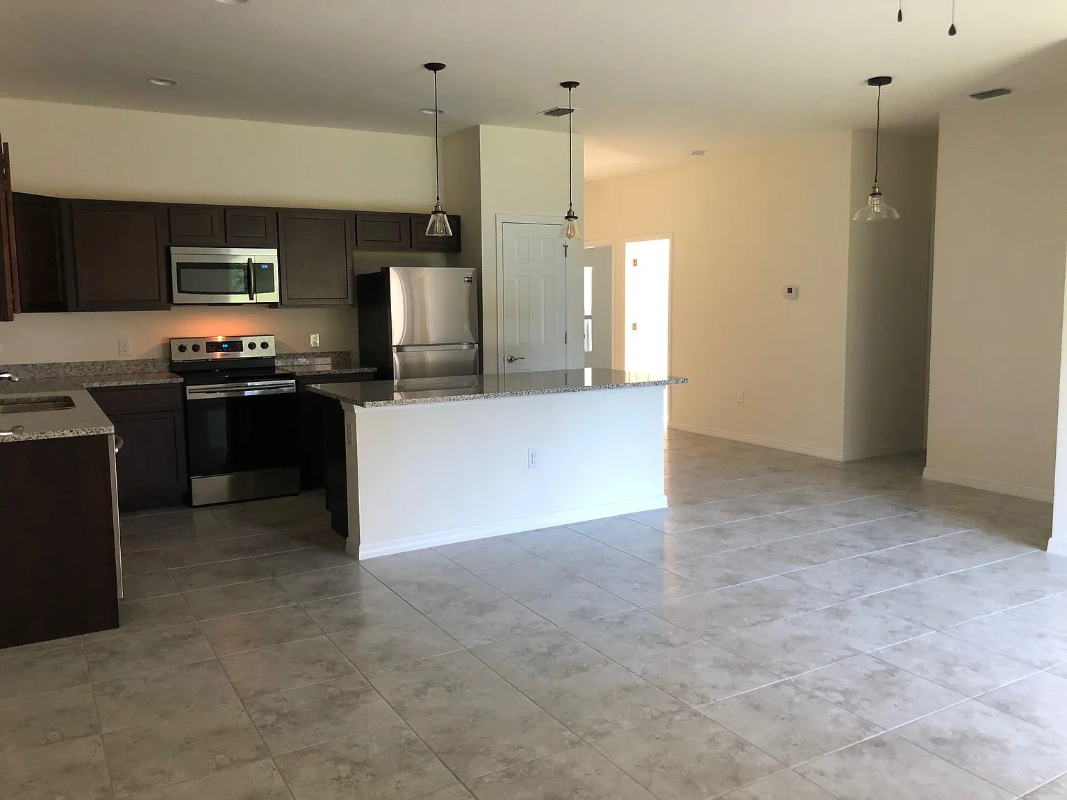 24482 Zephyr Ct — Photo 2