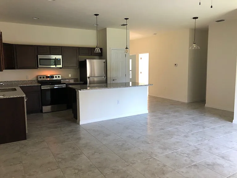24482 Zephyr Ct — Photo 2