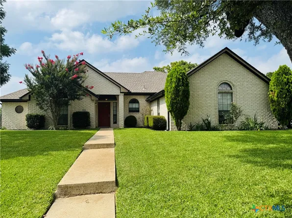 3411 Greenlawn Dr, Gatesville, TX 76528