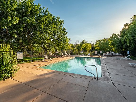3rd image of 351 S Valley View Dr Unit 27