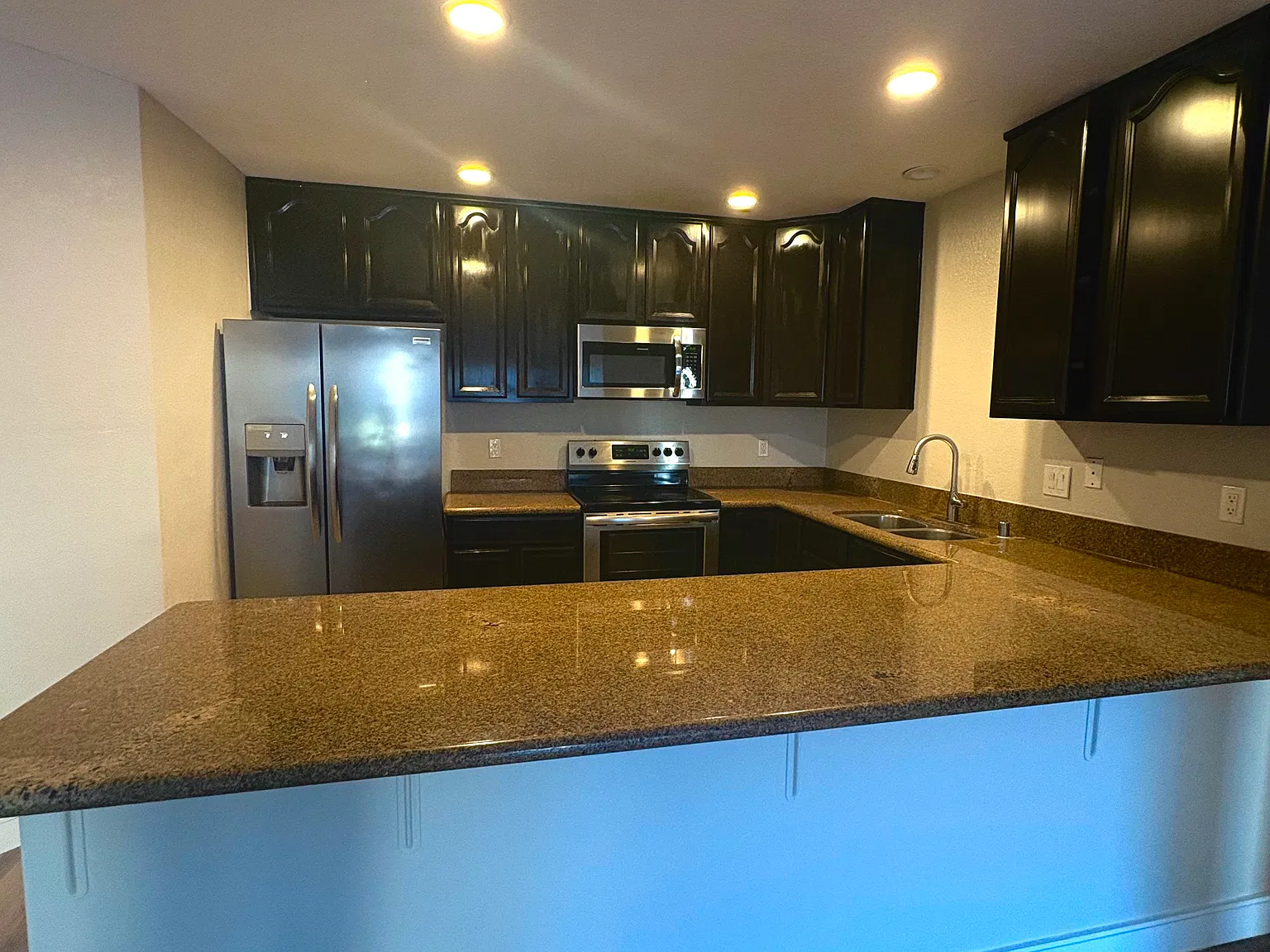 429 Autumn Dr — Photo 4
