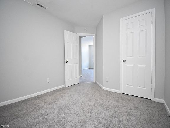 2419 Greenmount Avenue Apt. 12 Bedroom