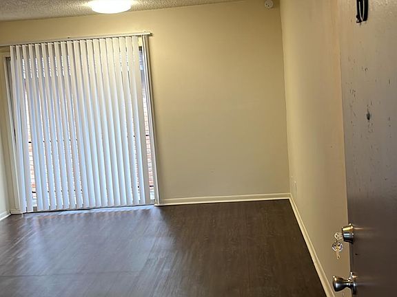 2nd image of 4110 Arthur Ln APT 10