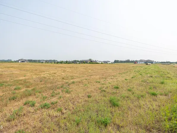 11712 Apple View Ln, Menoken, ND 58558