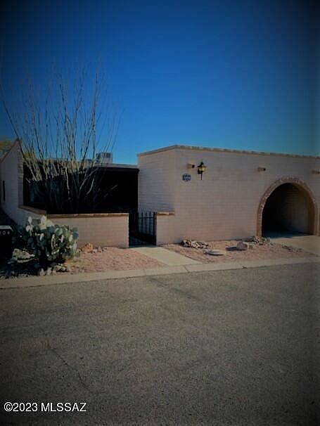 1st image of 1454 W Placita Apache