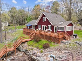 180 Alpine Lake Rd, Henryville, PA 18332