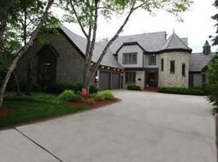 11601 Norwood St, Leawood, KS 66211