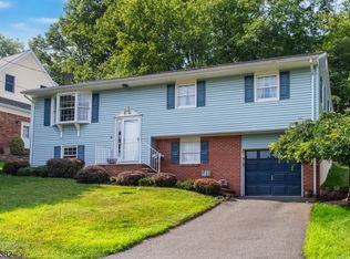 280 Carentan Rd, Hopatcong, NJ 07843