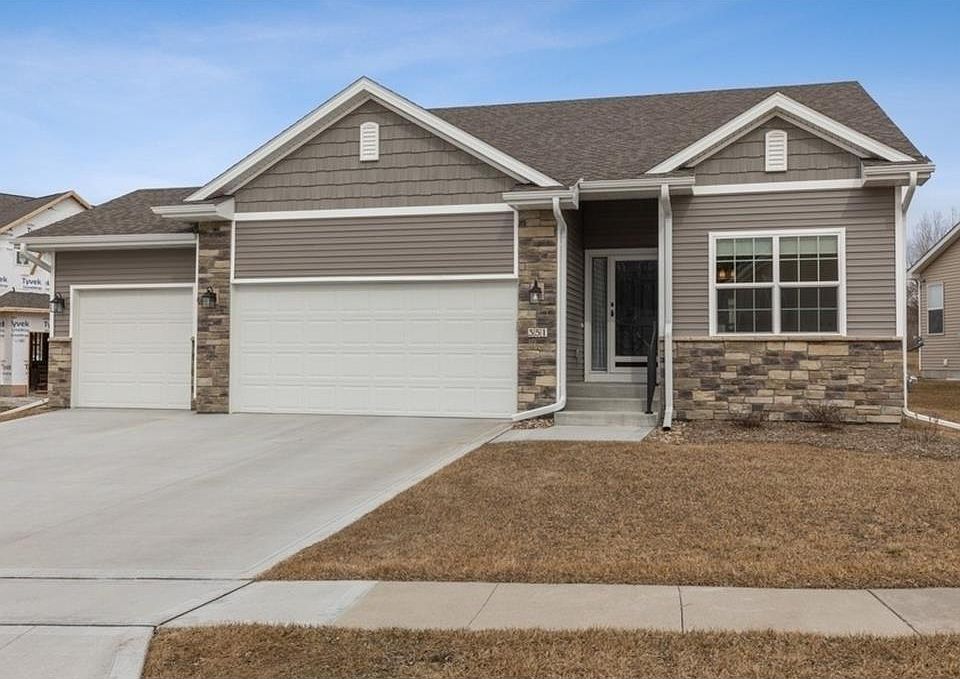1st image of 351 Wolf Creek Dr