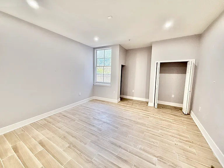 302 Richmond St #A27 — Photo 16