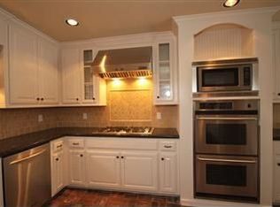 1304 Burnham Ct, Edmond, OK 73025