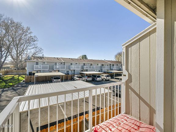 3rd image of 1365 Kittyhawk Ave APT A