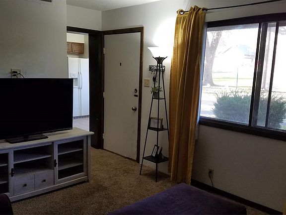 Living Room (1)