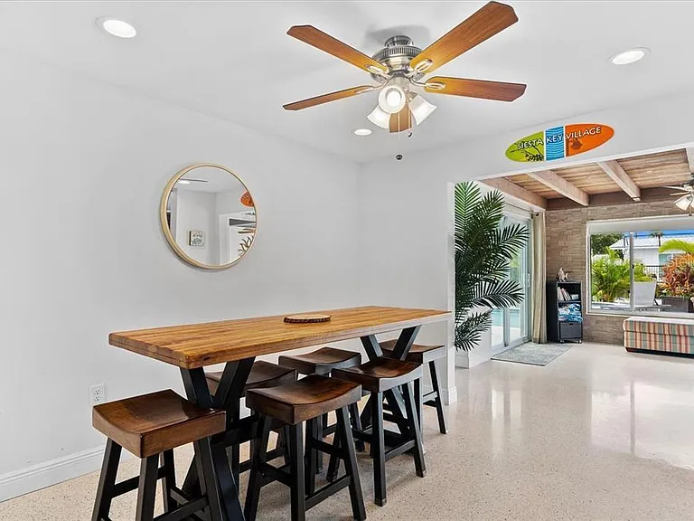 327 Avenida Milano — Photo 24