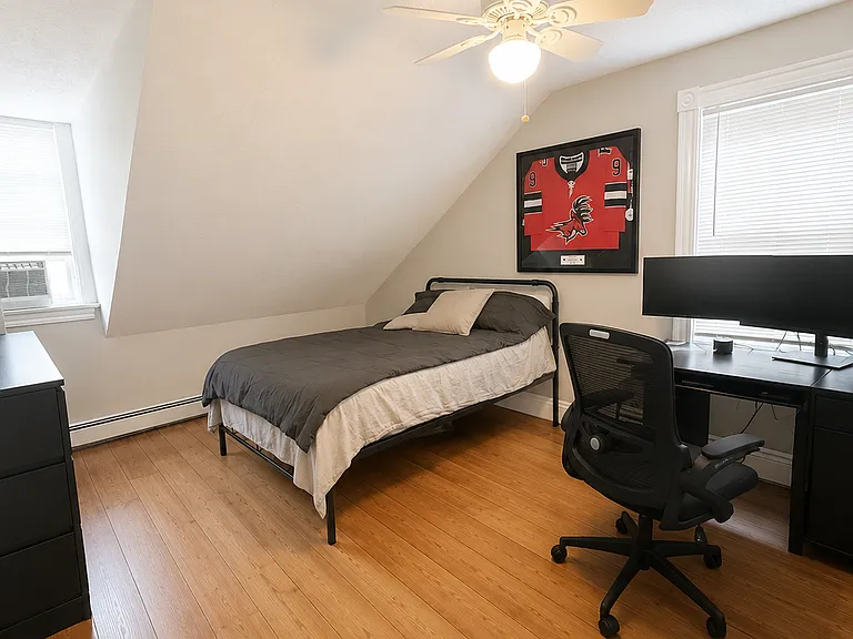 530 E 4th St #2 — Photo 7