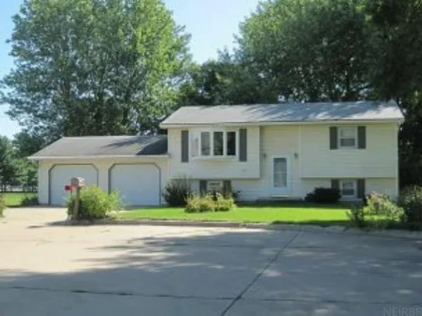 1400 2nd St SW, Independence, IA 50644