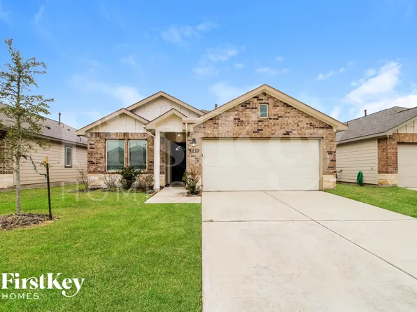 723 Norwalk Dr, Rosharon, TX 77583