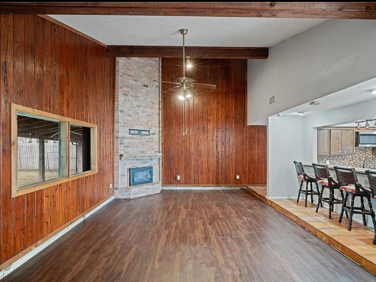 9313 Evening Star Ln — Photo 10
