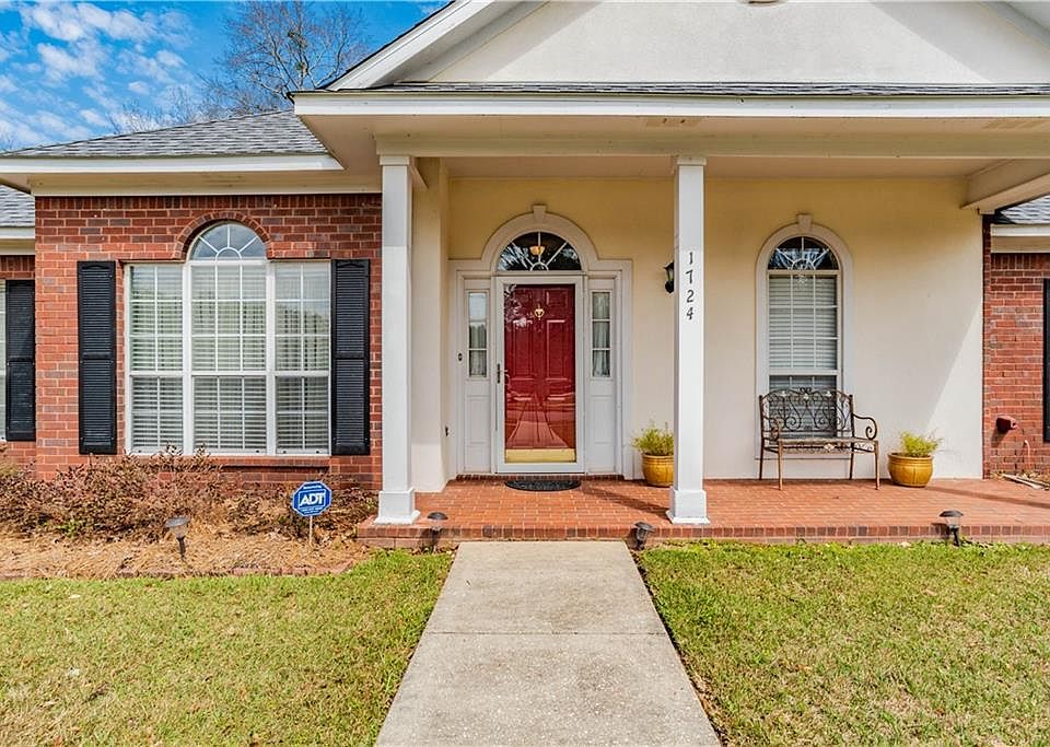 1724 Spanish Trace Dr, Saraland, AL 36571 Zillow