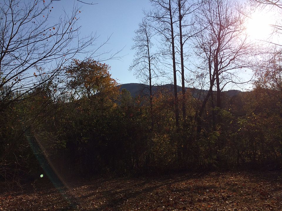 Private Lot Mountain Views  