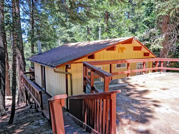28400 Altamont Ct, Skyforest, CA 92385
