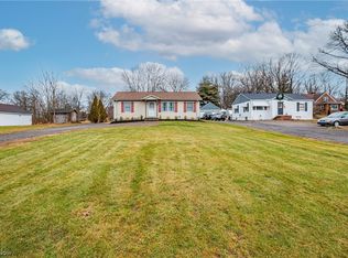 881 Chaffin Rd, Akron, OH 44306