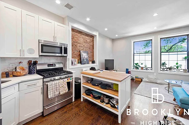 Rented by Brooklyn High Rise LLC | media 4