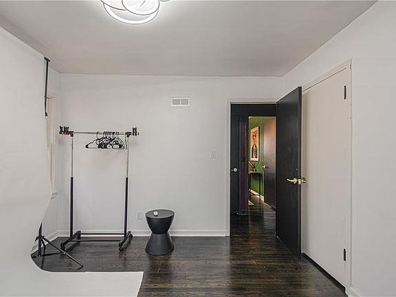 5th image of 2216 NE 39th Ter