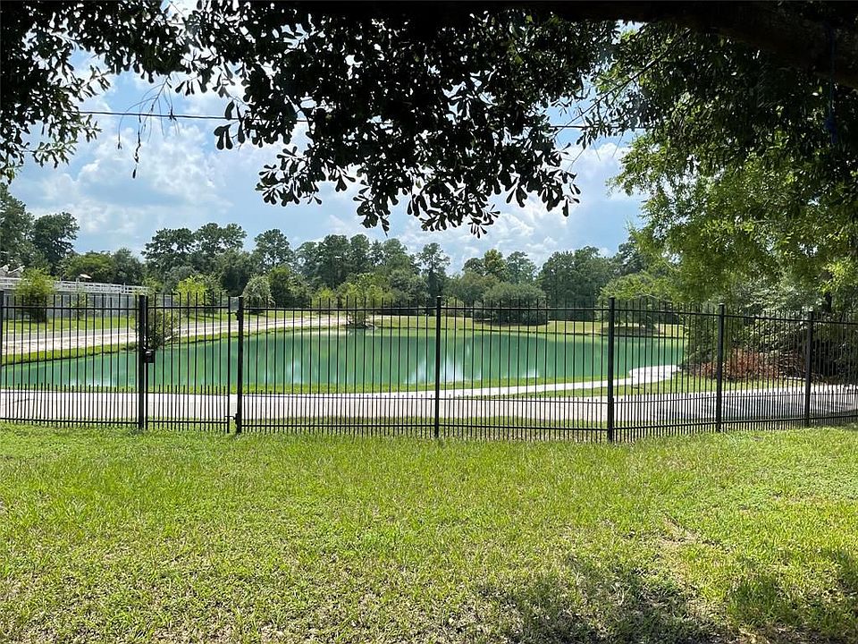 1st image of 14239 Cypress View Dr
