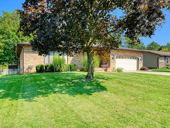 2nd image of 4708 Sassafras Dr