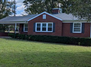 129 13th Ave NW, Hickory, NC 28601