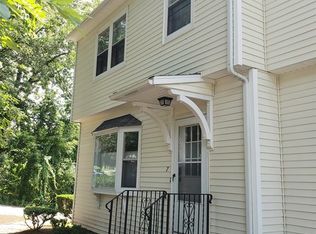 357 Boylston St APT 7, Lowell, MA 01852