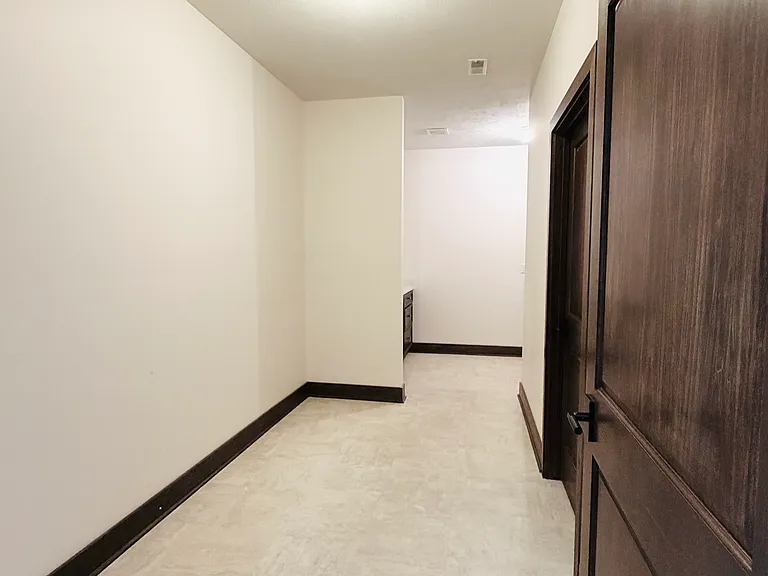 2961 Valley Stream Dr — Photo 47