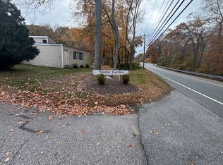 184 W Main St APT M, Niantic, CT 06357