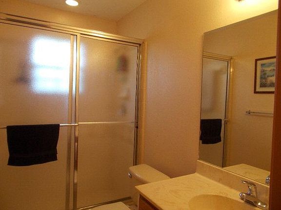 5th image of 1328 S Garza St
