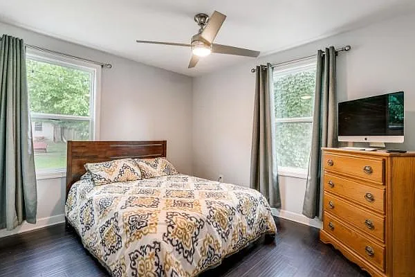 809 Maplewood Pl — Photo 12